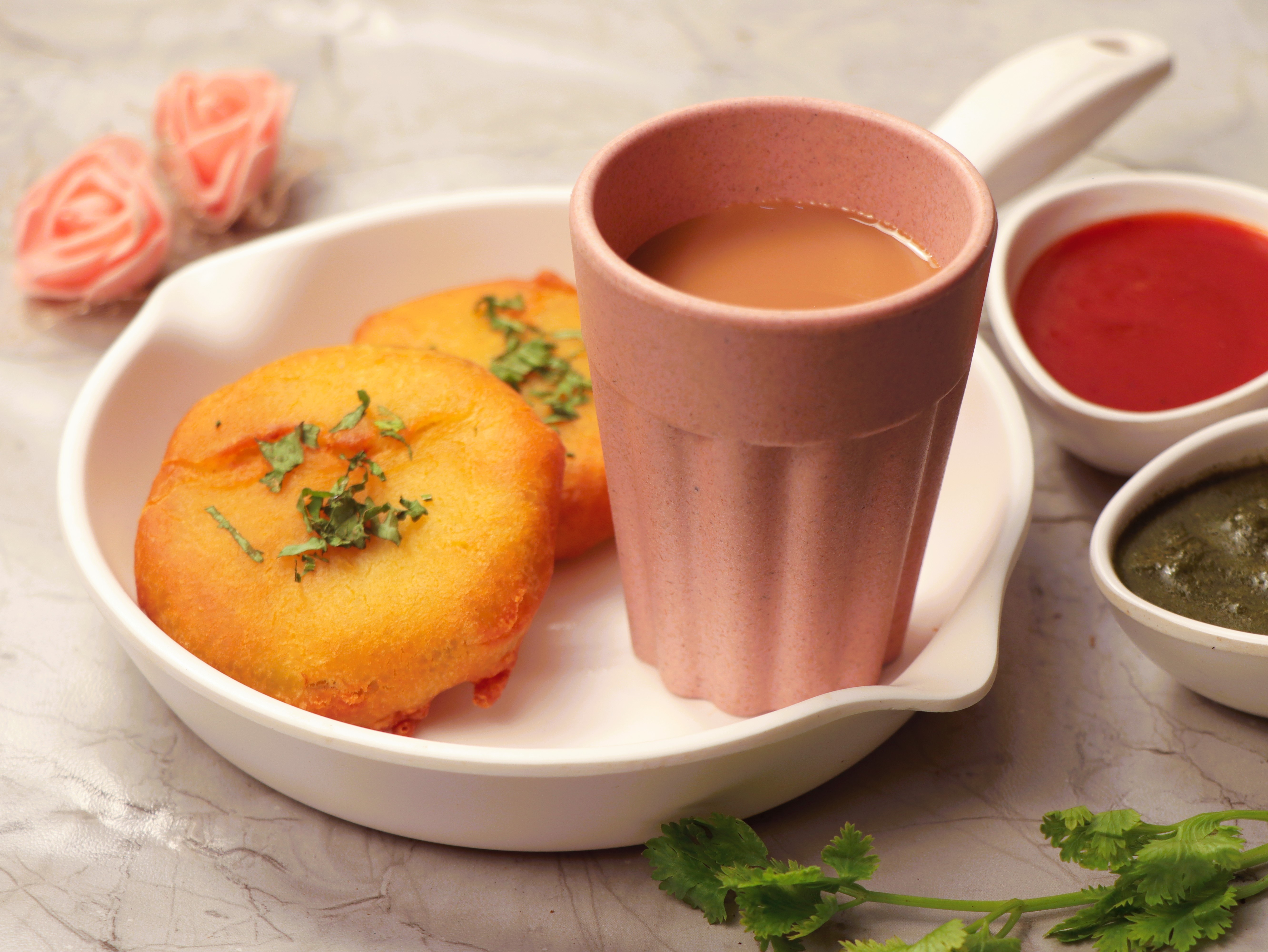 Batata Wada & Chai
